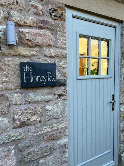 Brand New Listing - The Honey Pot In Stanton Villa Eksteriør billede